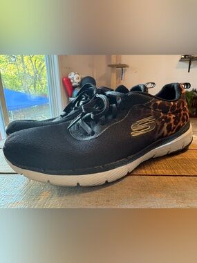 Skechers Women's Black Athletic Sneaker with Leopard Accent Size 7.5